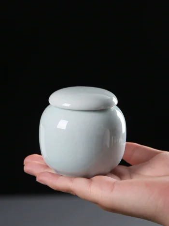 Ceramic Tea Storage Jar with Dome Lid (150ml / 5oz) – Small Sealed Canister for Tea, Coffee, Spices, and Dry Goods